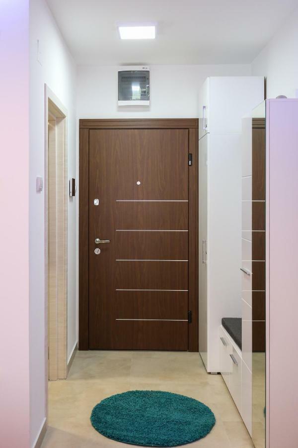 Manirosi 2 Apartman Subotica Esterno foto