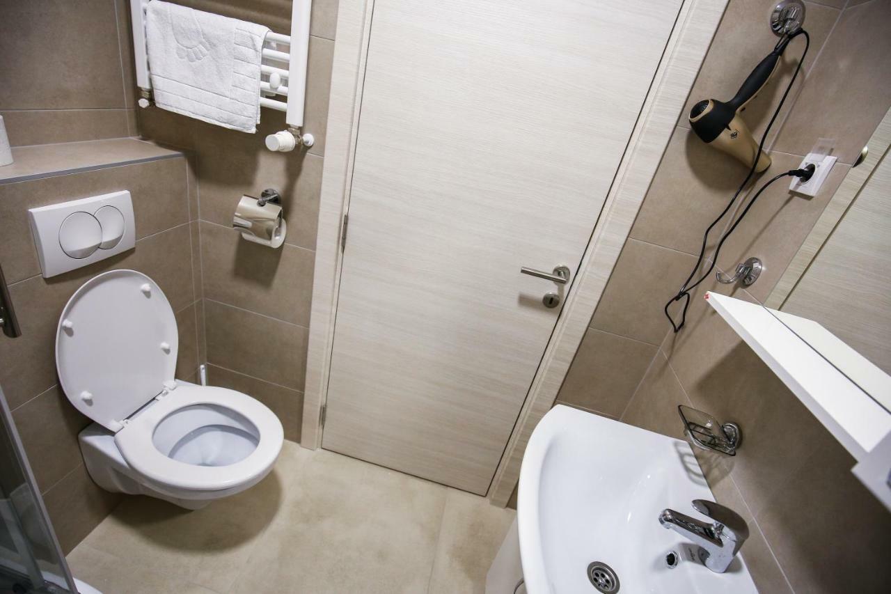 Manirosi 2 Apartman Subotica Esterno foto