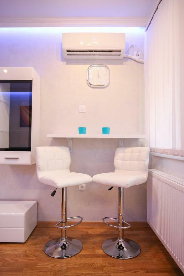 Manirosi 2 Apartman Subotica Esterno foto